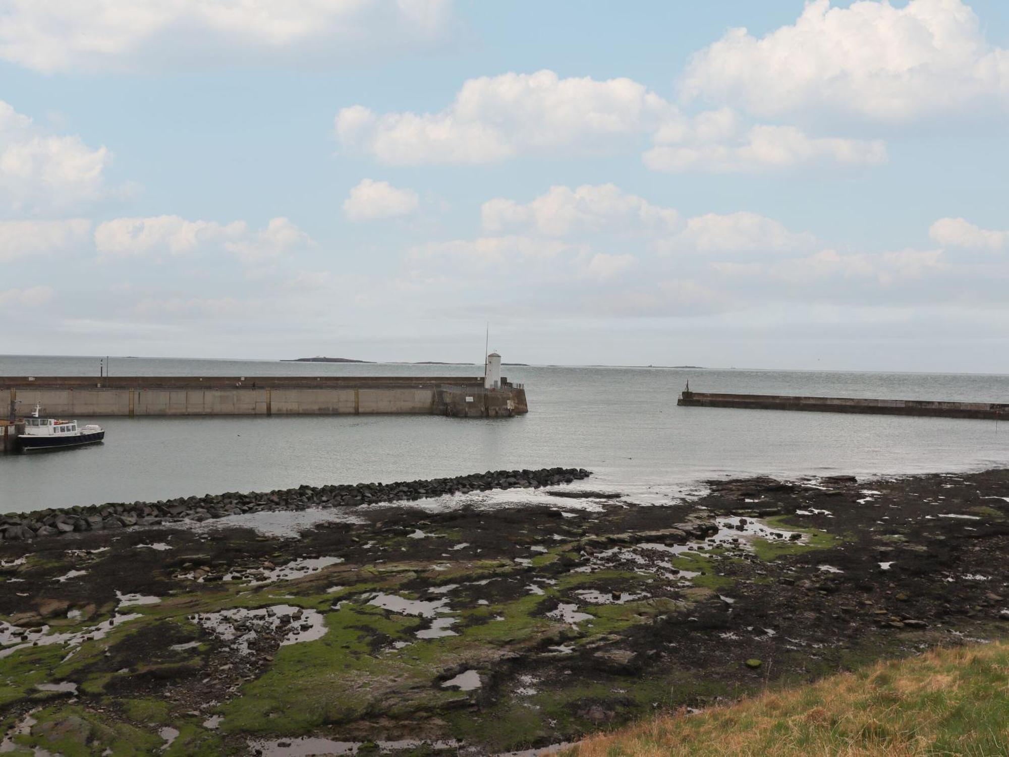 The Little Boathouse Villa Seahouses Exterior photo